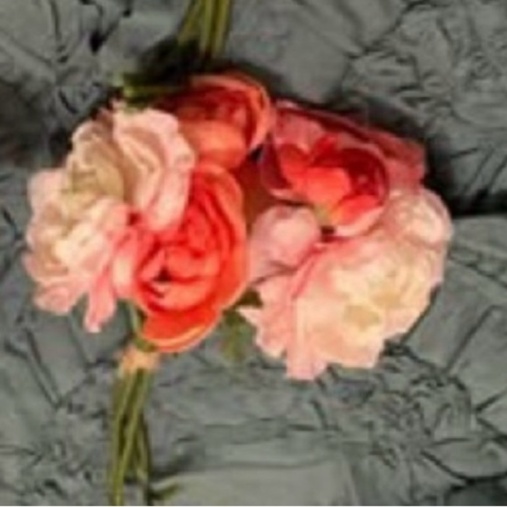 Pottery Barn 1: Faux Ranunculus / flower 💐 Bouquet  NWT - Picture 11 of 11